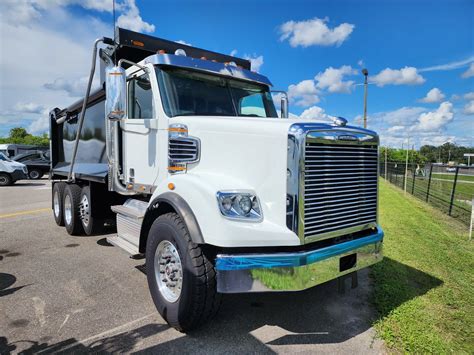 We have 36 <b>Freightliner</b> <b>Dump</b> <b>Trucks</b> For Sale. . Freightliner dump truck price